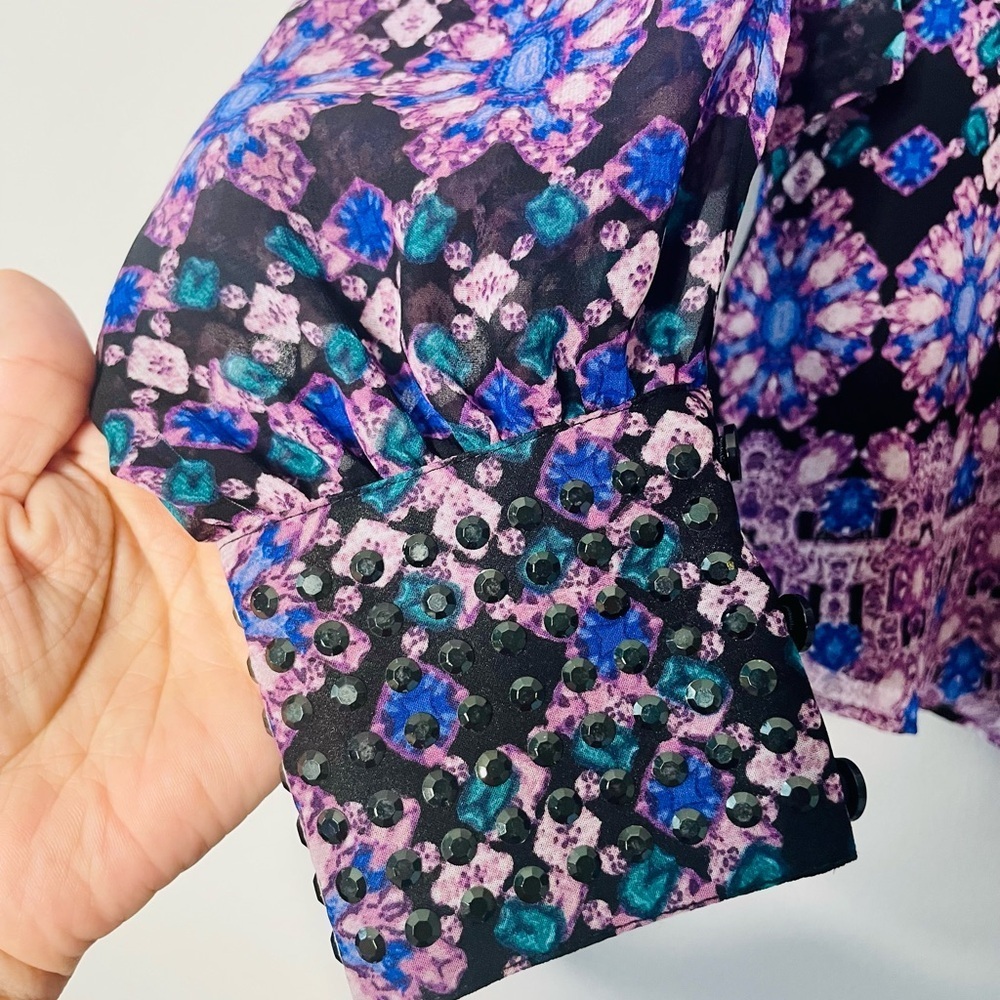 Jennifer Lopez Multicolor Patterned Blouse - Picture 2 of 6
